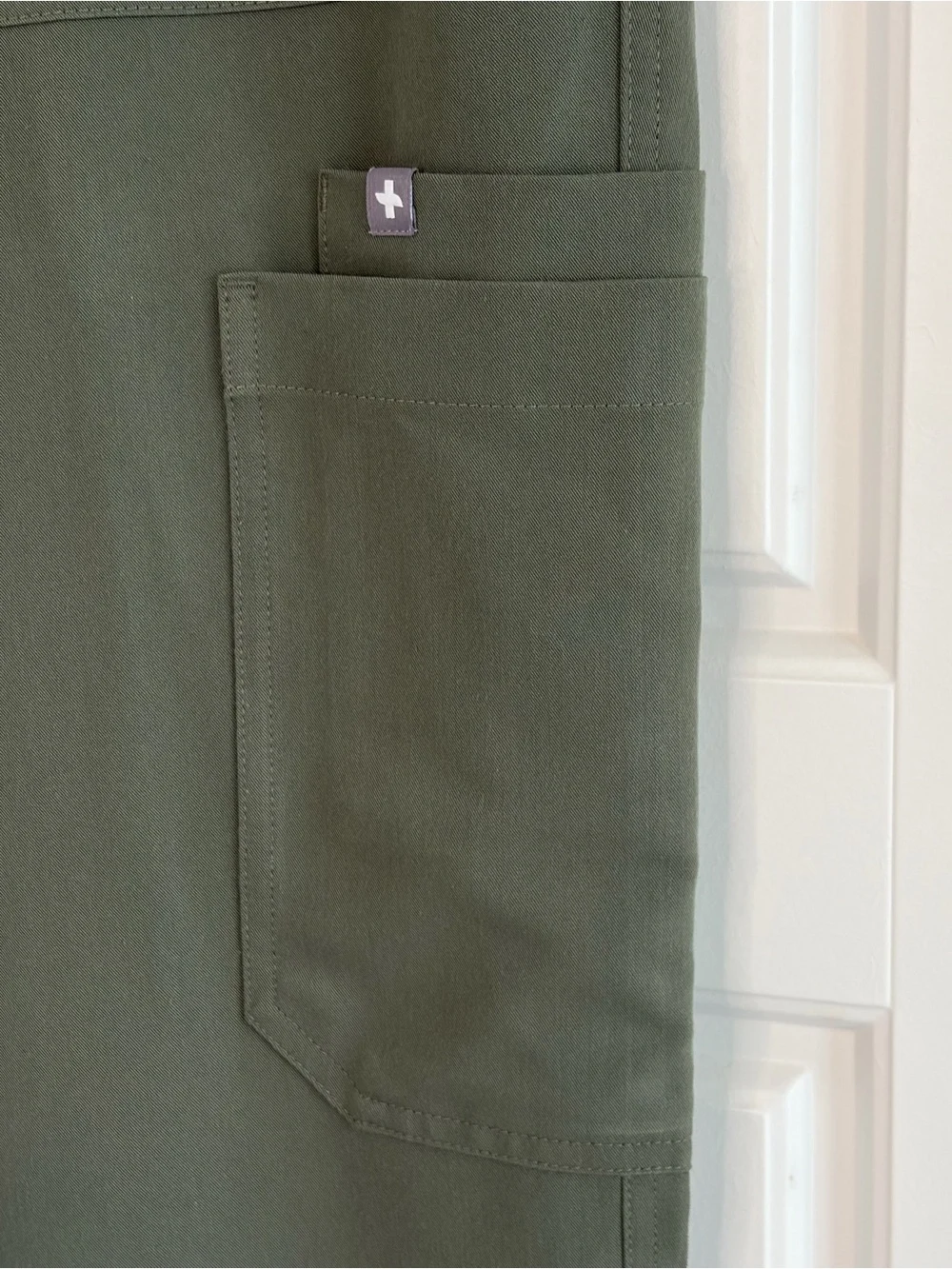 FIGS Technical Collection Cairo Cargo Scrub Pants Army Green Size Large Tall
